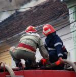 Bomberos comparten sus experiencias